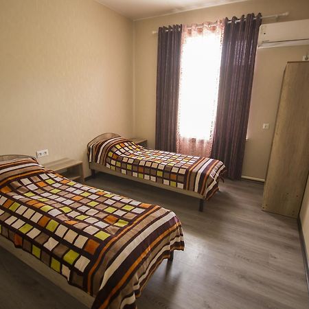Hostel Esal Osh Ngoại thất bức ảnh