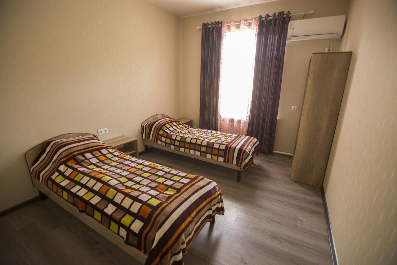 Hostel Esal Osh Ngoại thất bức ảnh