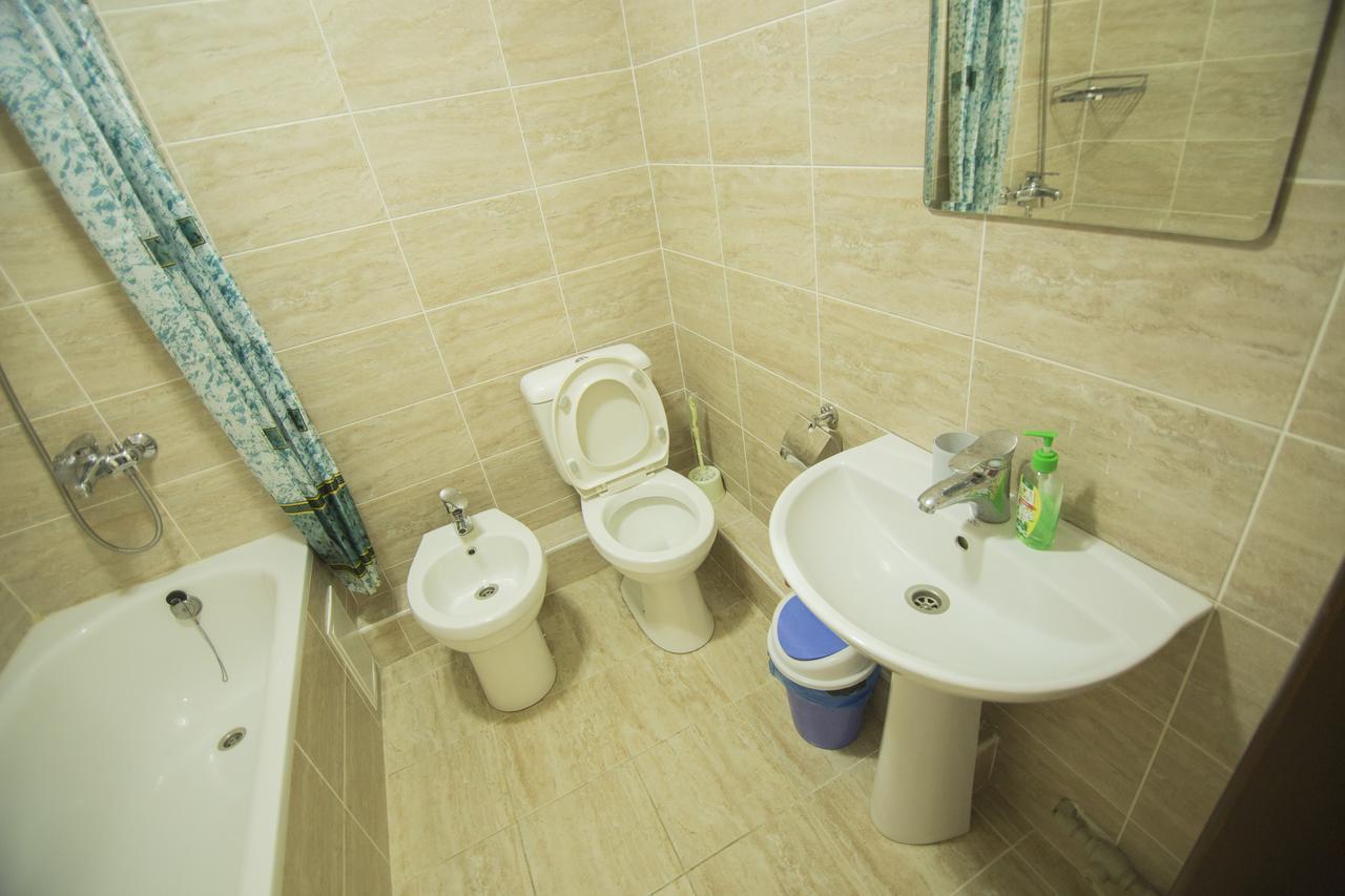 Hostel Esal Osh Ngoại thất bức ảnh