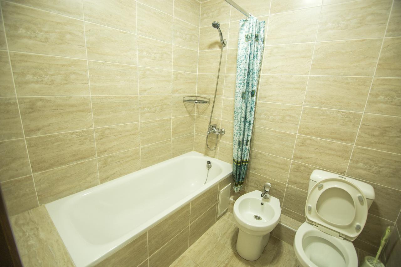 Hostel Esal Osh Ngoại thất bức ảnh
